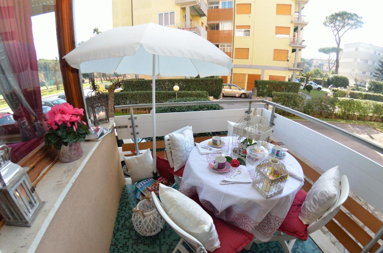 Carnevale Apartment Viareggio Exterior photo